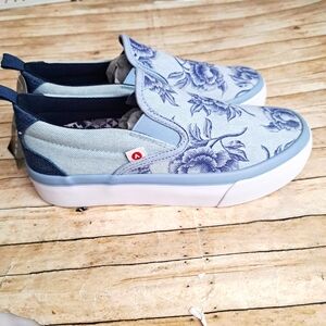 Airwalk Denim Big Girls Floral Slip-On Canvas Sneakers Shoes